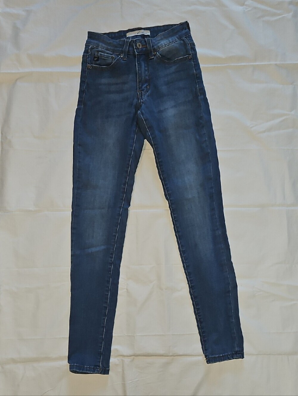 KanCan Women's Dark Blue Skinny Jeans 5 Pockets Size 23 With Little Stretch